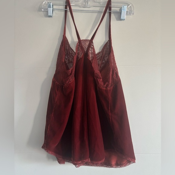 American Threads Burgundy Lace Camisole - Picture 2 of 4